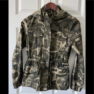 Shinestar Camouflage womens zipup Jacket Size Small